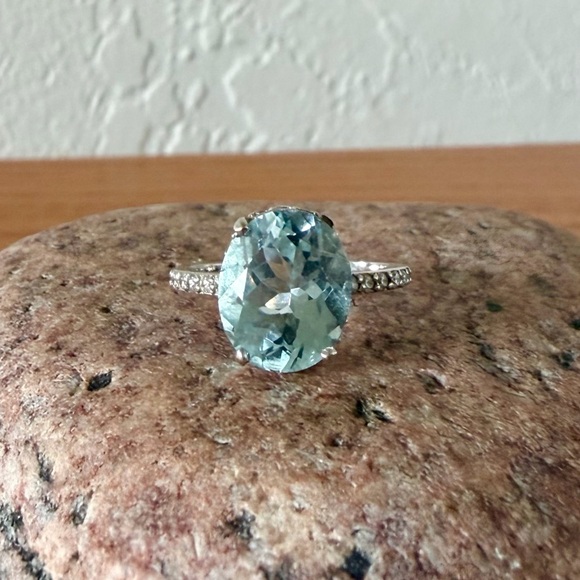 Kay Jewelers Jewelry - 14K White Gold Natural Aquamarine Ring 4.25ct Diamond Accent Band – Needs Repair